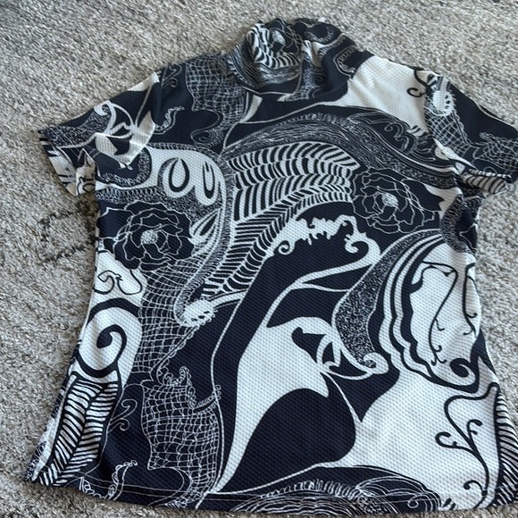 Black and White abstract Graphic womens textured mock neck Shirt - Picture 1 of 7